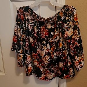 LOVESTITCH Floral blouse small